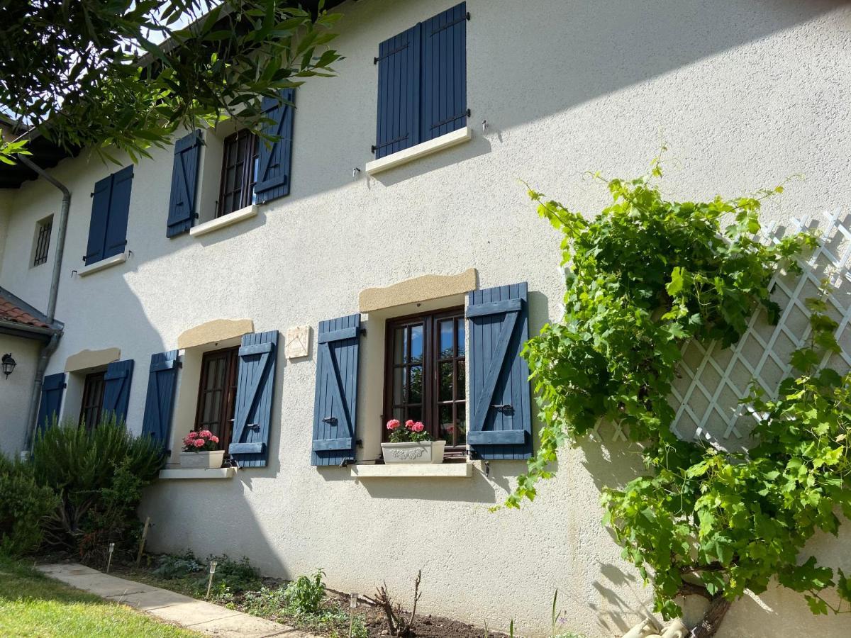 Le Regrimet Avec Parking Gratuit Et Prive Bed & Breakfast Lens-Lestang Exterior foto
