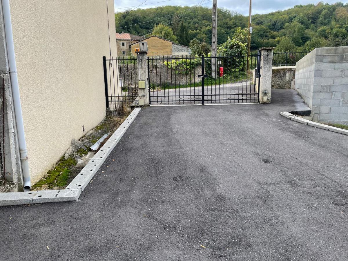 Le Regrimet Avec Parking Gratuit Et Prive Bed & Breakfast Lens-Lestang Exterior foto