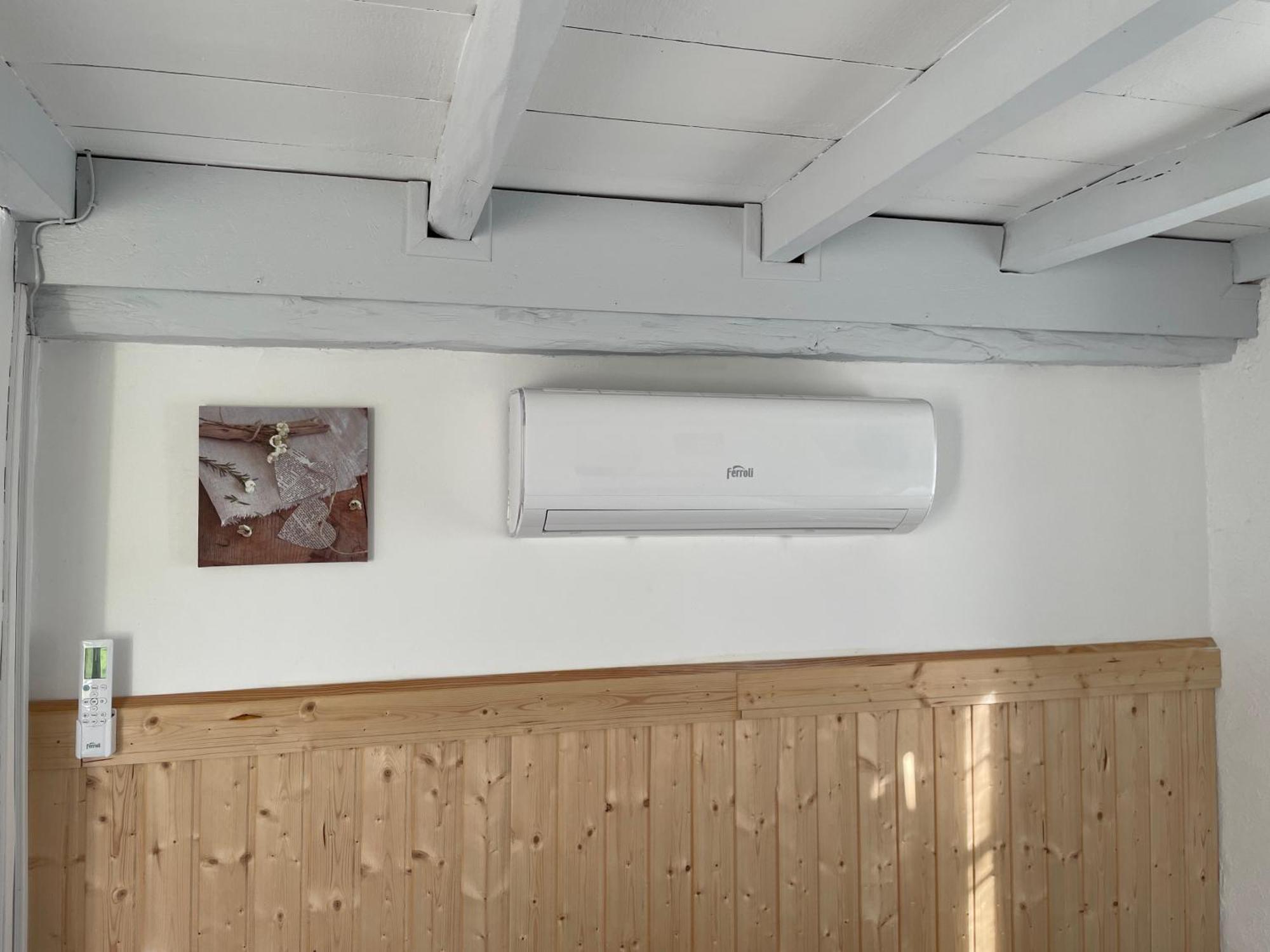 Le Regrimet Avec Parking Gratuit Et Prive Bed & Breakfast Lens-Lestang Exterior foto